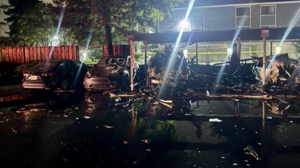 Overnight fire at San Jose housing complex damages more than 20 vehicles, carport — CBS Bay Area (KPIX), Abilene Community news