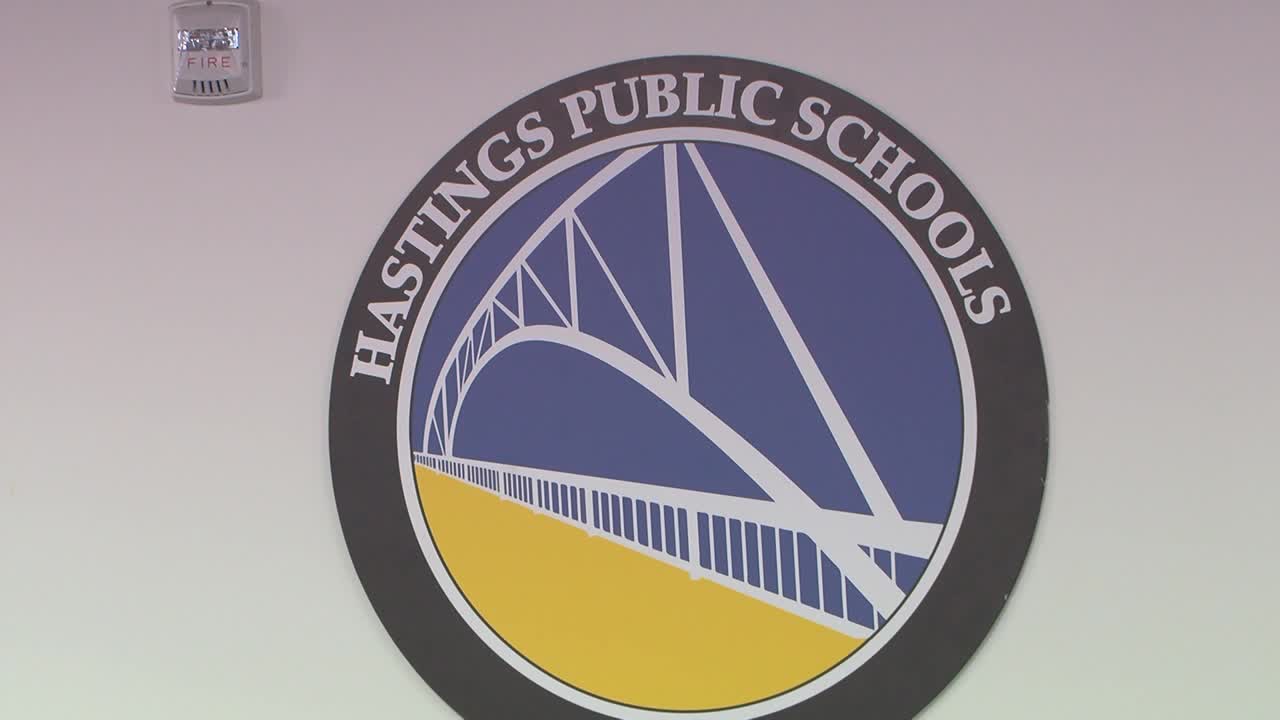 Hastings school officials discuss policy change on what’s allowed on school walls — KSTP 5 — Gopher, Abilene Schools news
