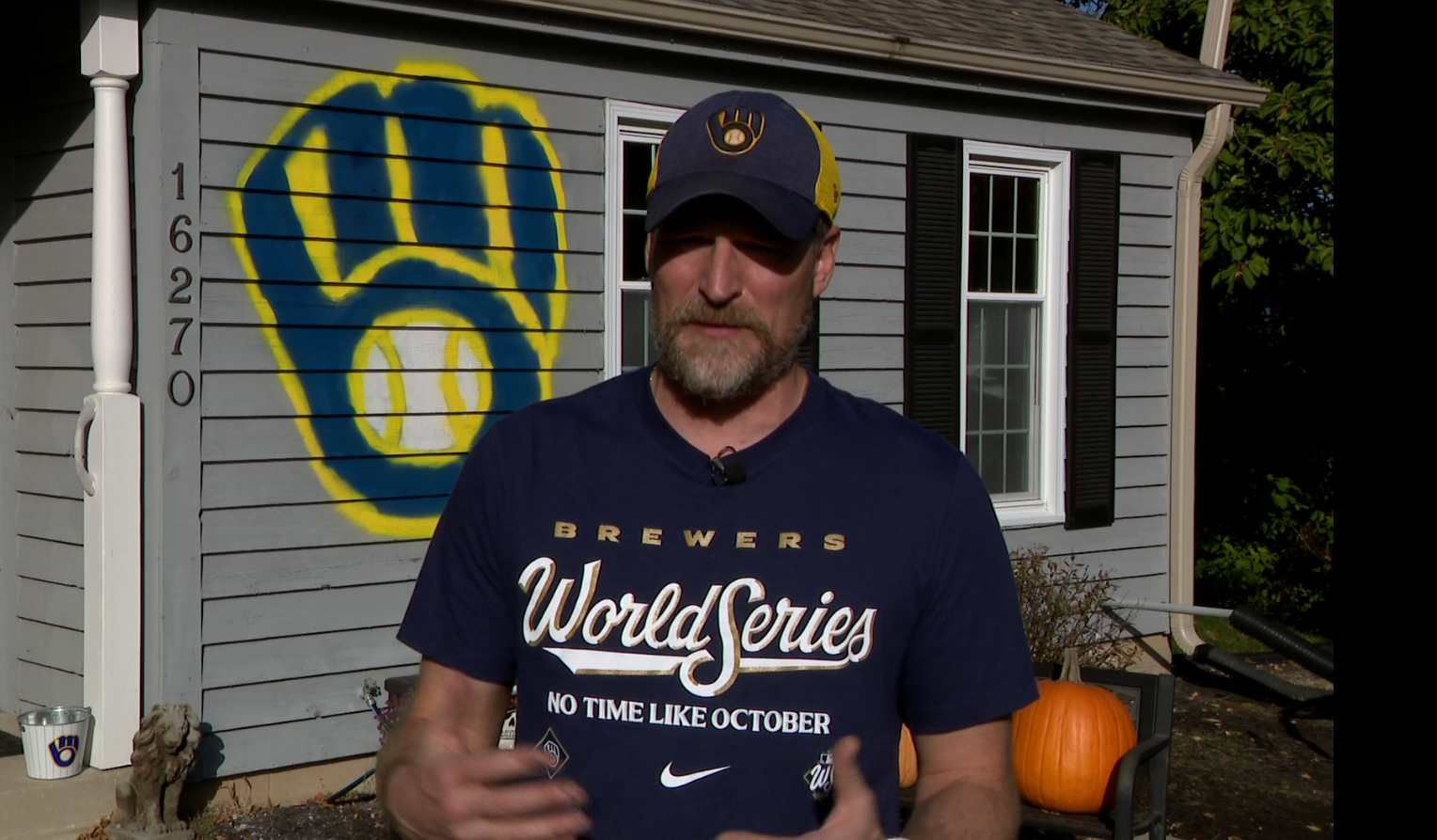 Brewers fan paints house to celebrate team’s World Series run — WISN 12 Milwaukee, Abilene Sports news