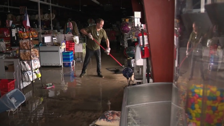IRS extends tax deadlines for Bexar and other flood-hit counties as Texas appeals FEMA aid denial — Abilene Community news