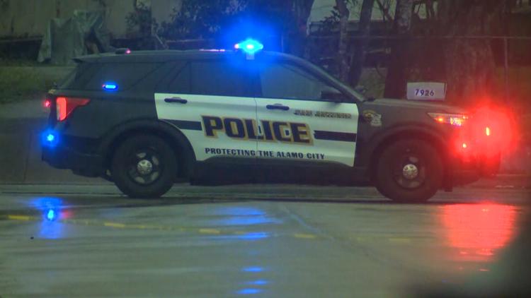 Driver arrested on DWI charge after running red light and crashing into car, police say — KENS 5 (San Antonio), Abilene Health news